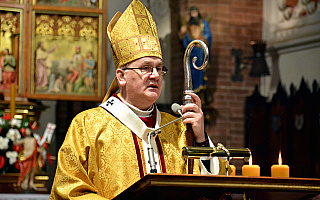 Biskupi odwołują dyspensę od uczestnictwa w niedzielnej  mszy świętej